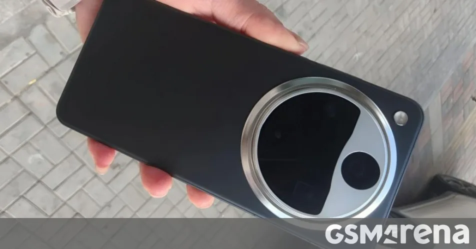 Oppo exec confirms leaked Find X8 Ultra specs