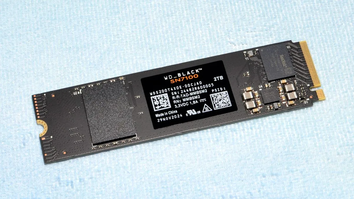 WD Black SN7100 SSD Review: The power efficiency king, with caveats