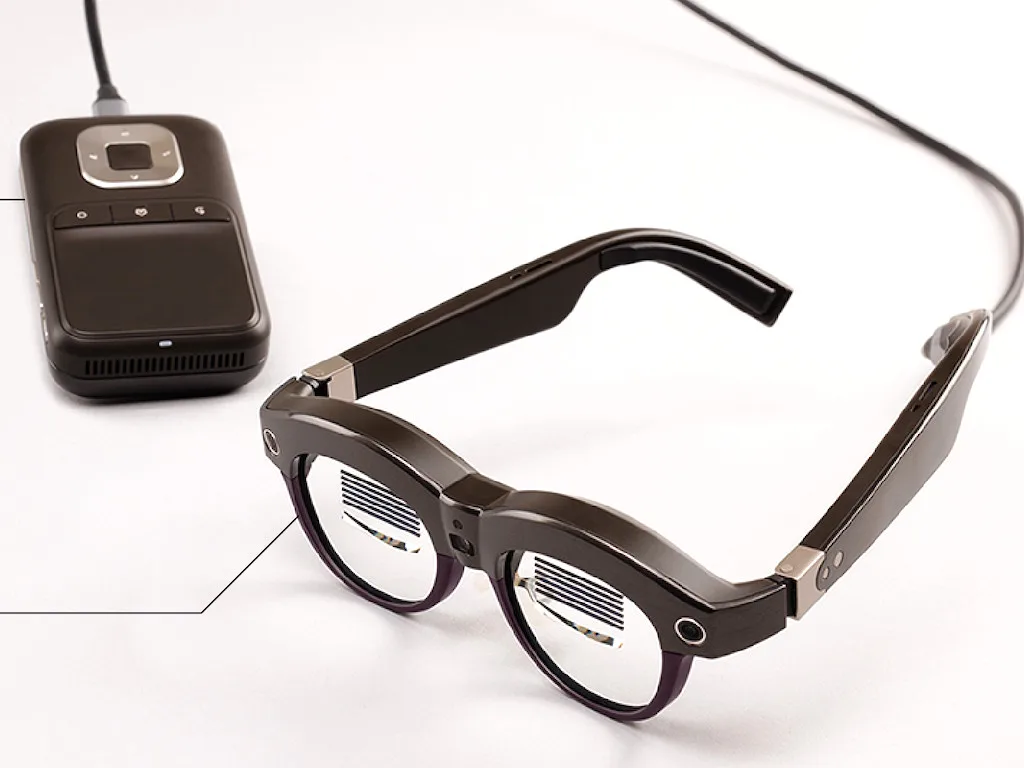Dynabook unveils dynaEdge XR1 extended reality glasses