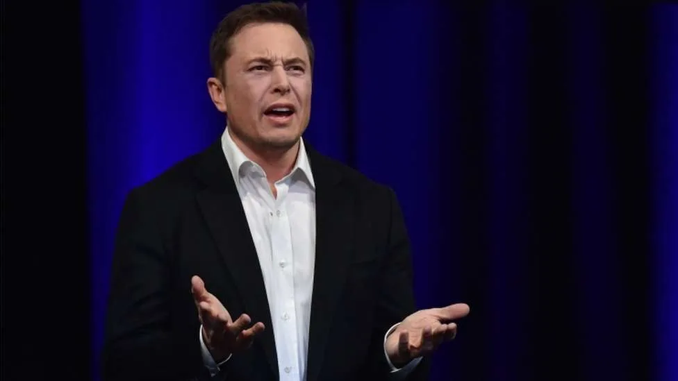 Top Analyst Blasts Elon Musk For Ignoring Tesla Factories For Over 2 Months, Urges Him To “Step Up”