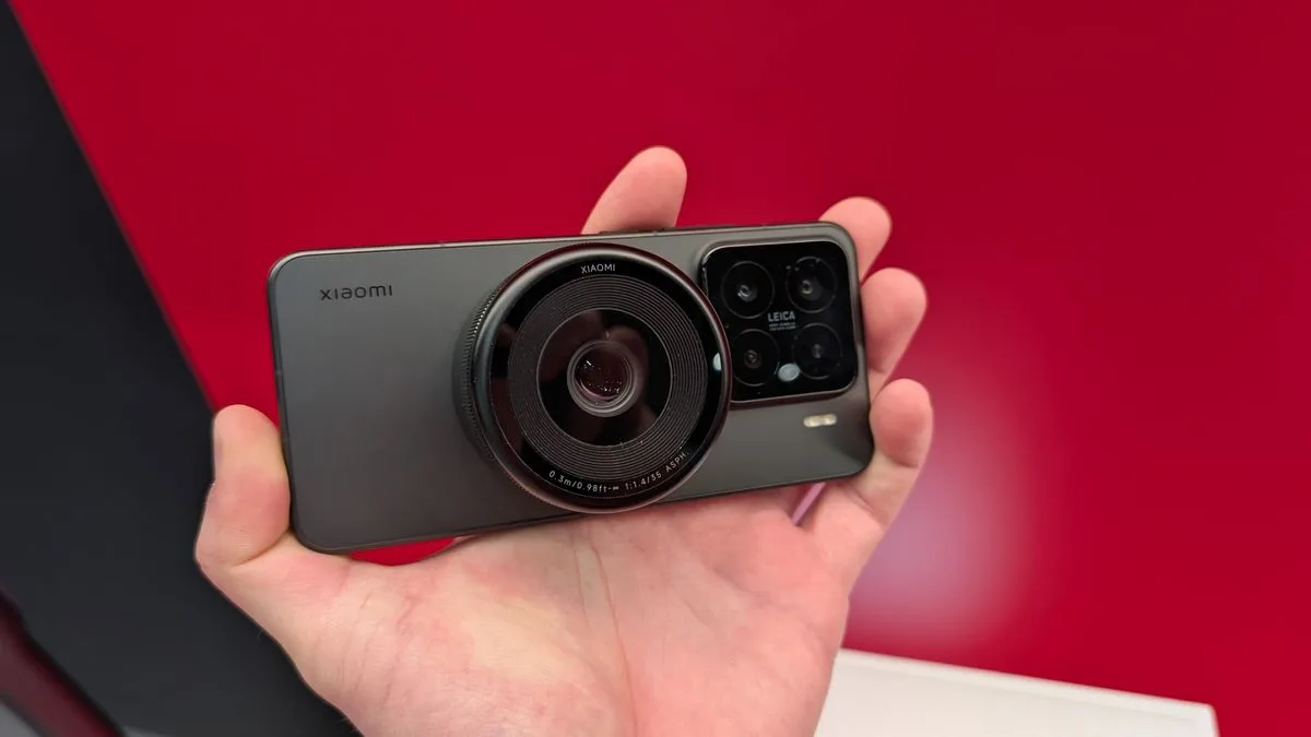 Xiaomi just created a magnetic camera lens for your phone — and I got to try it