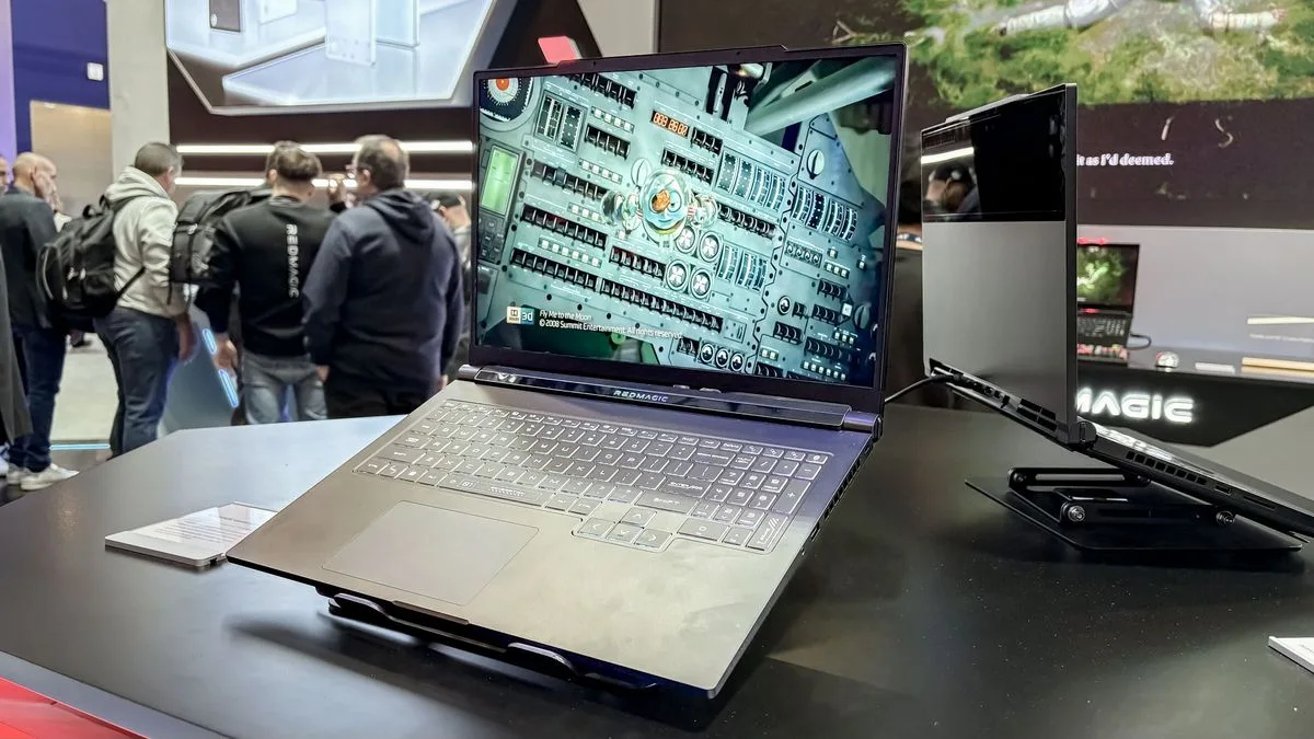 I just saw RedMagic's 3D gaming laptop at MWC 2025 — and it's like I'm in the game