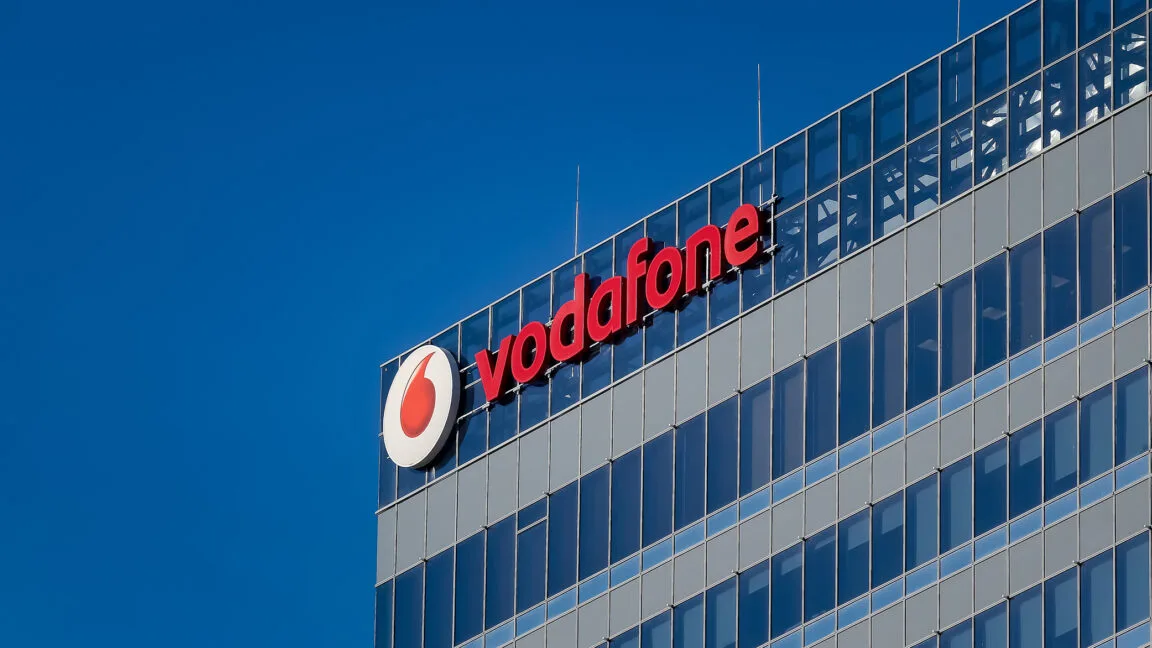 Vodafone says it will withhold bonuses from employees who don’t return to office