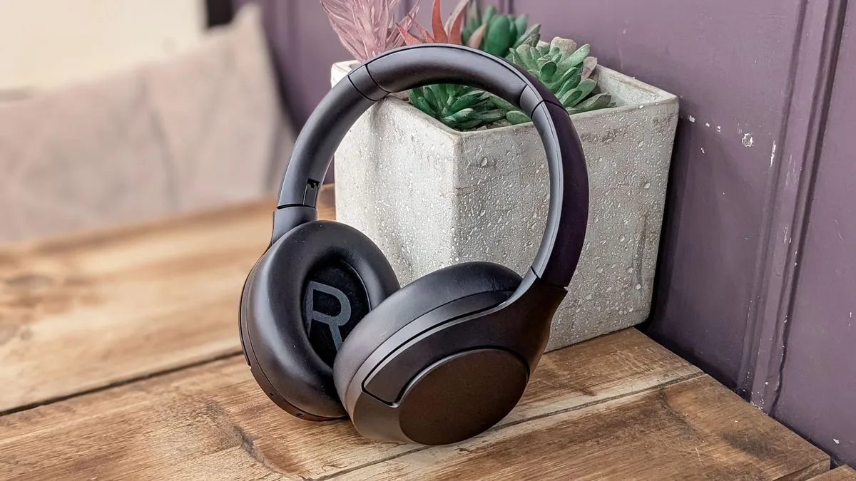 I just tested these noise cancelling headphones — and they're shockingly good for under $150