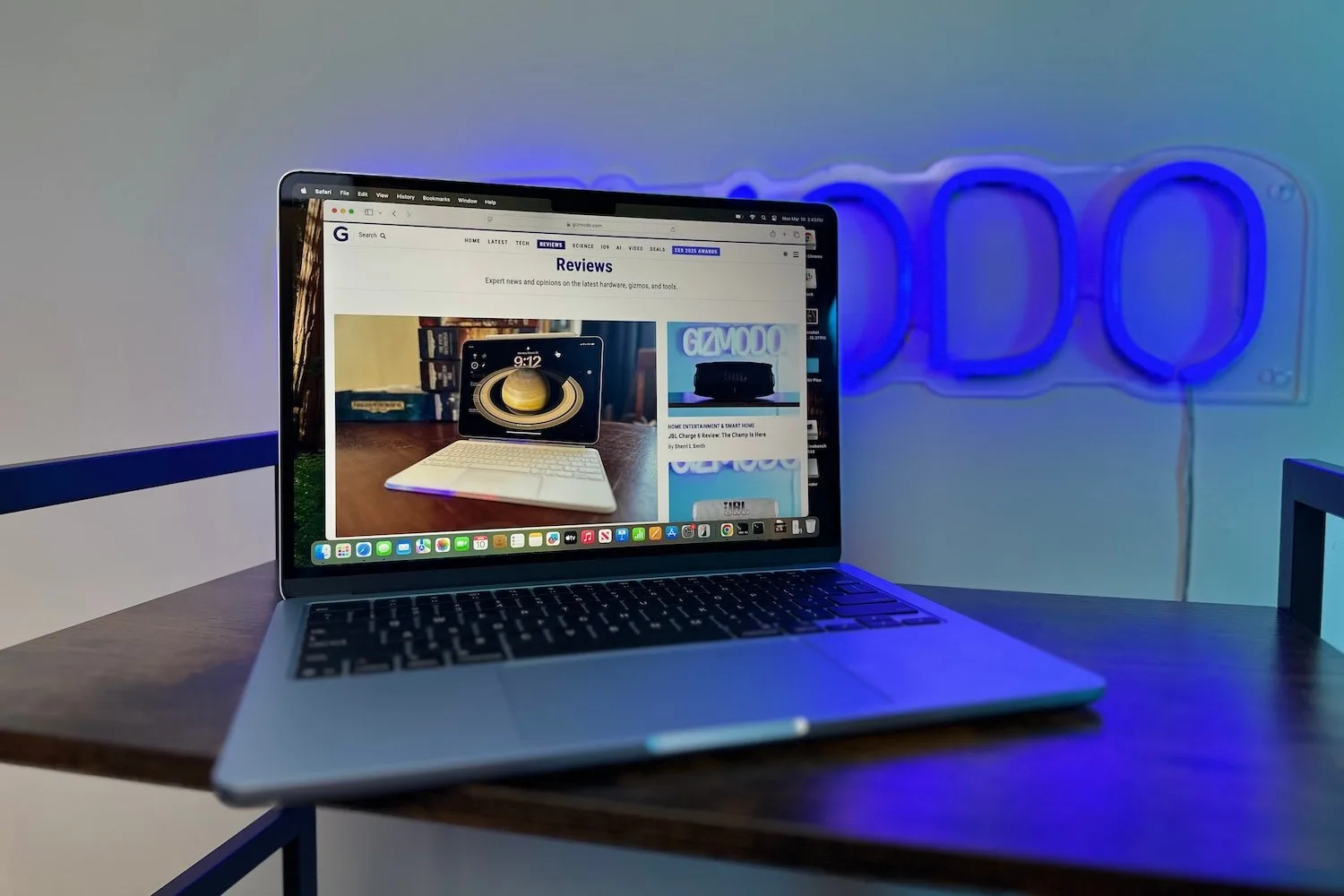 Apple MacBook Air M4 Review: Feeling Ever So Blue