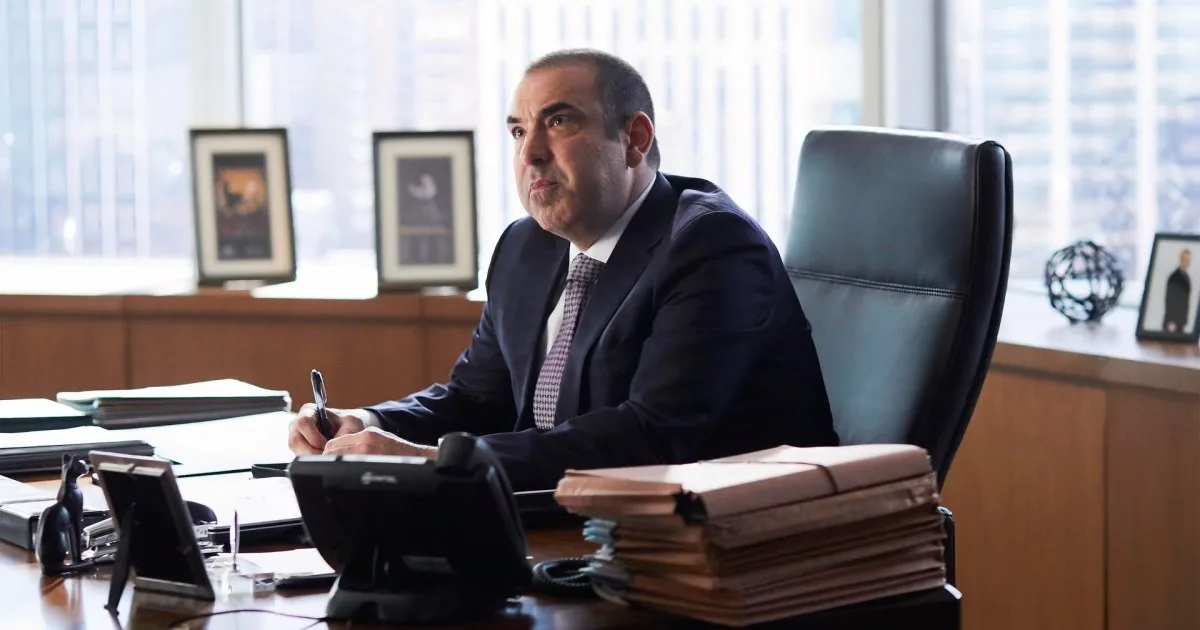 Rick Hoffman will reprise his role as Louis Litt in Suits LA