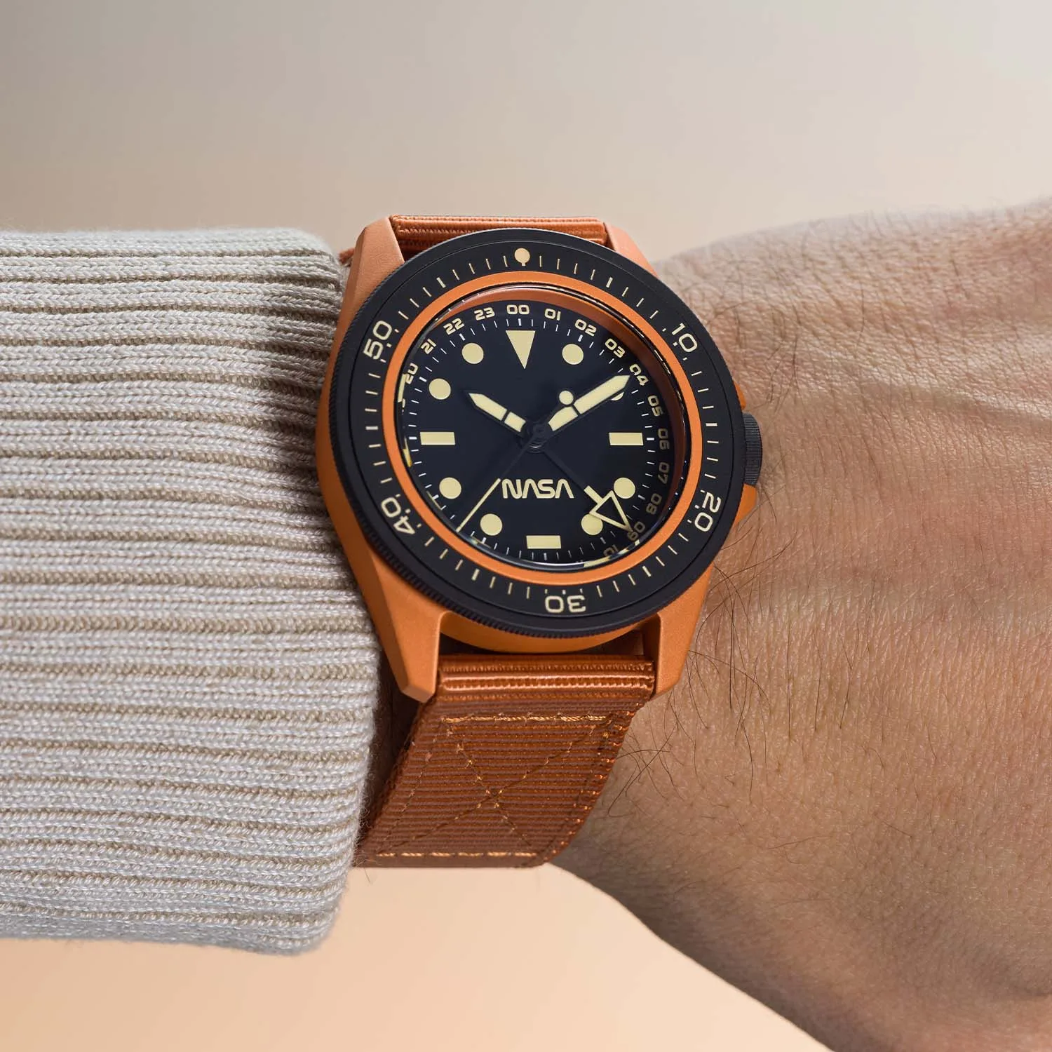 Unimatic x Massena Lab unveils the U1-SPG NASA Artemis limited edition with 300 m water resistance