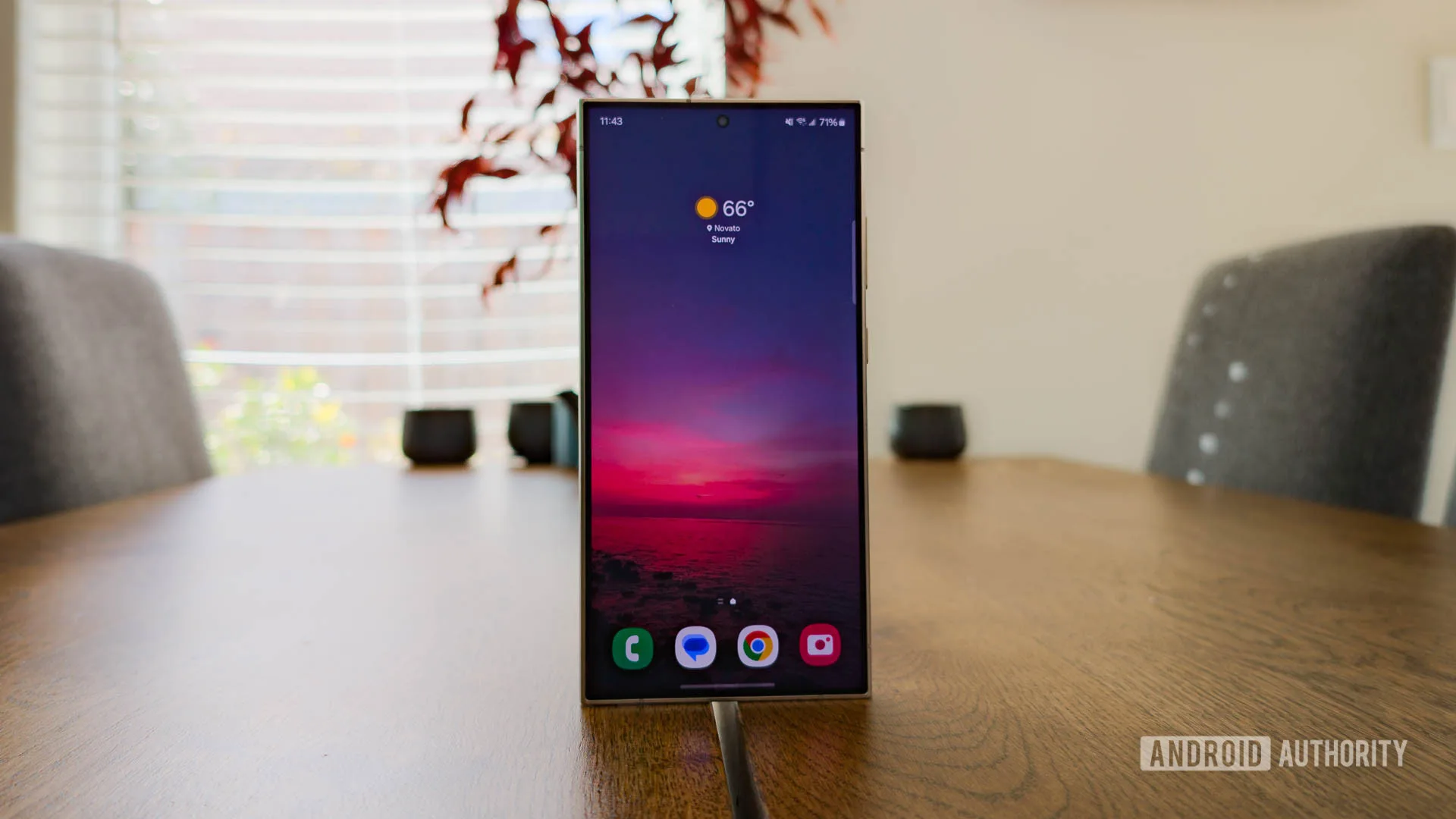 Wallpaper Wednesday: More great phone wallpapers for all to share (March 12)