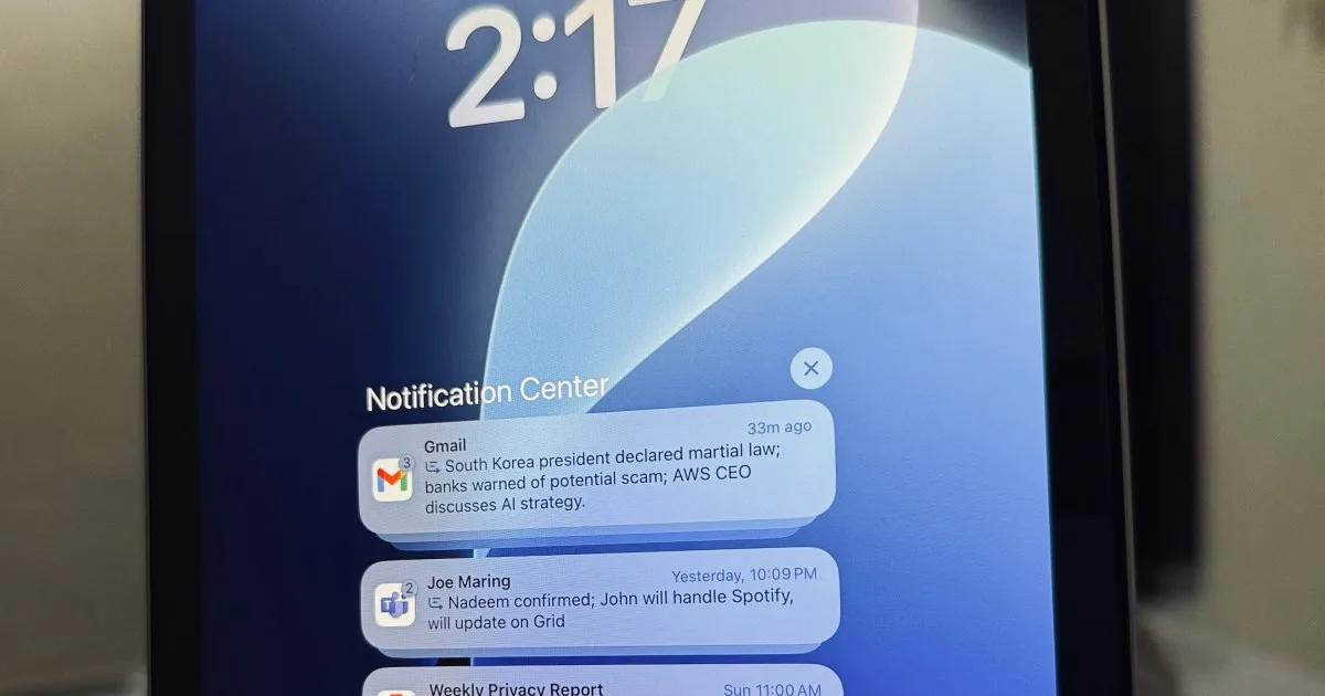 Despite the controversy, Apple is bringing AI summaries to the App Store