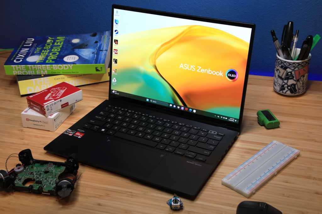 This Ryzen 7 OLED laptop with 16GB of RAM is only $610 right now