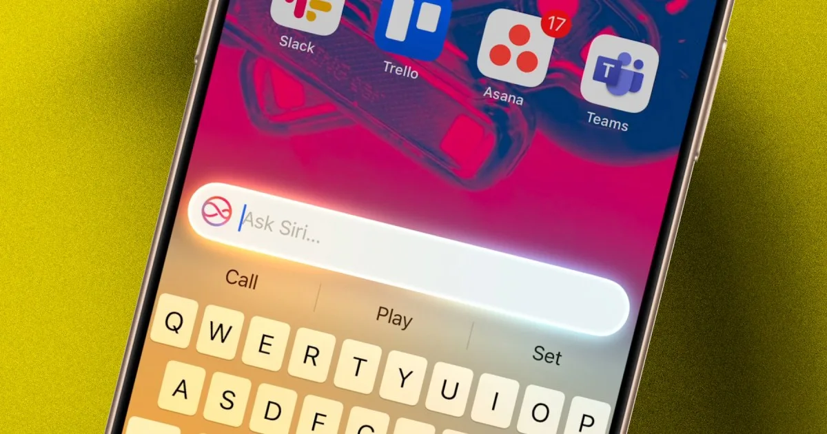 Apple CEO should do a Steve Jobs on Siri delay, analyst says