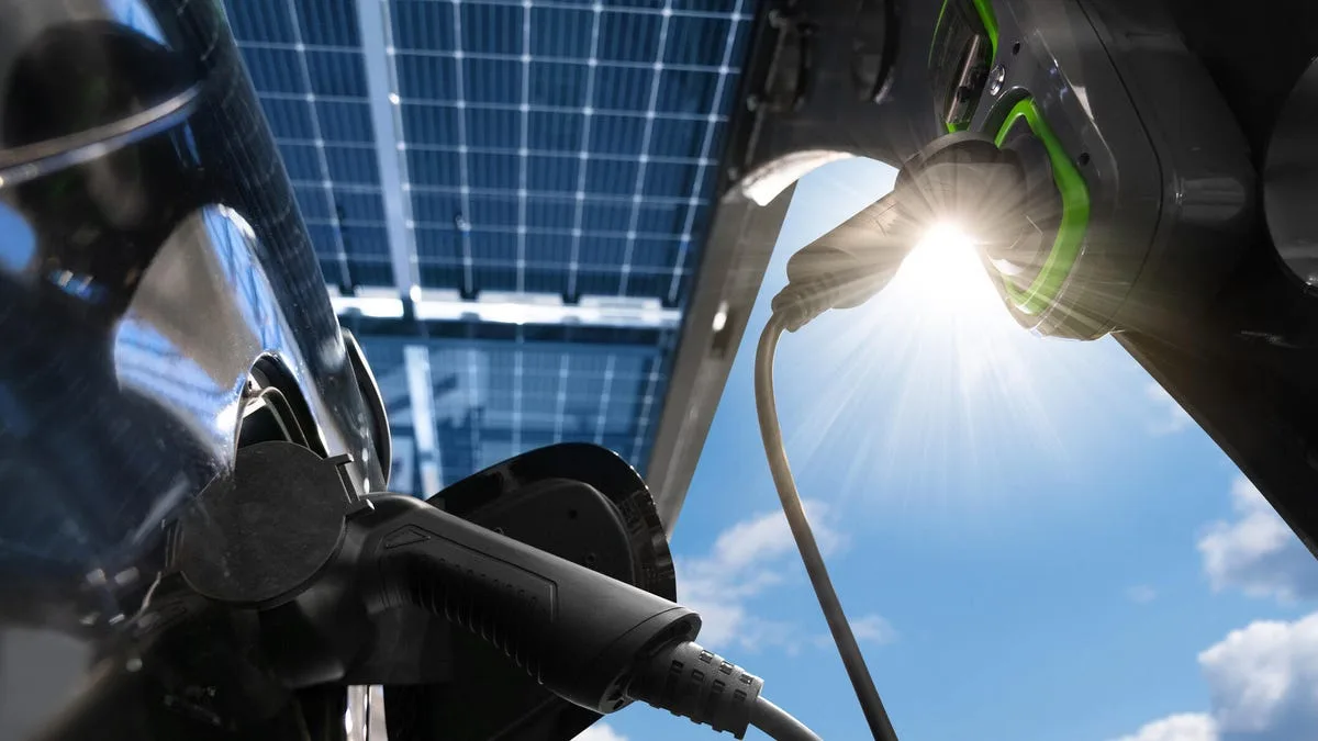 How to Calculate How Many Solar Panels You Need to Charge Your EV