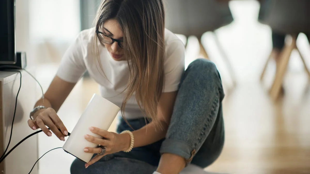 Here's Why It's OK to Rent Your Router, With the Right Internet Provider