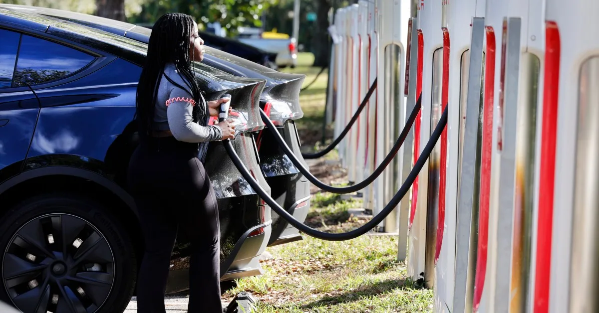 Tesla Superchargers coming to dozens of Steak ‘n Shake locations