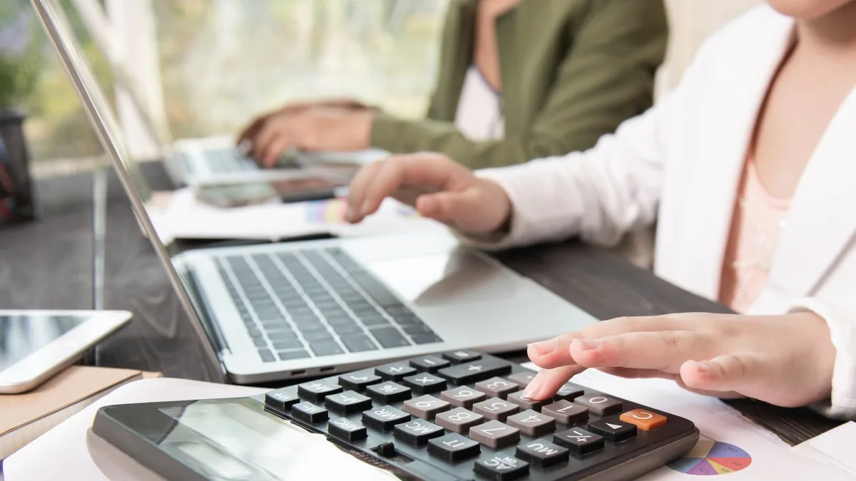 H&R Block makes it easier to switch from TurboTax to something cheaper