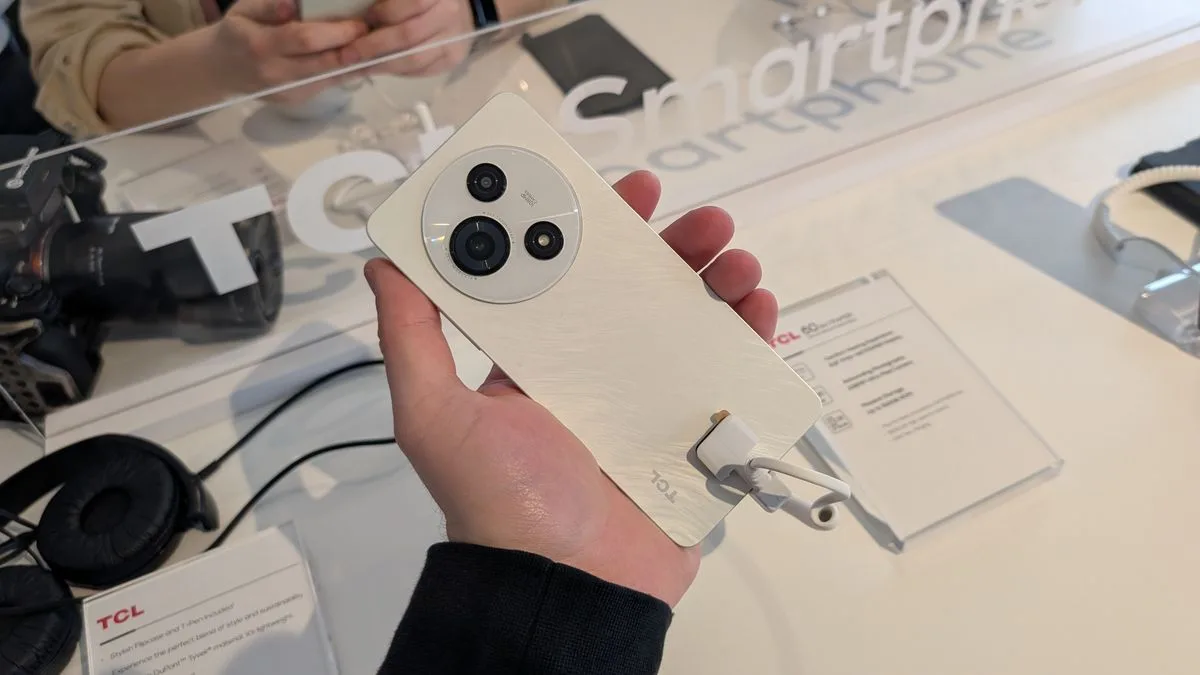 TCL wants to bring AI features to $200 phones — here’s how it will work