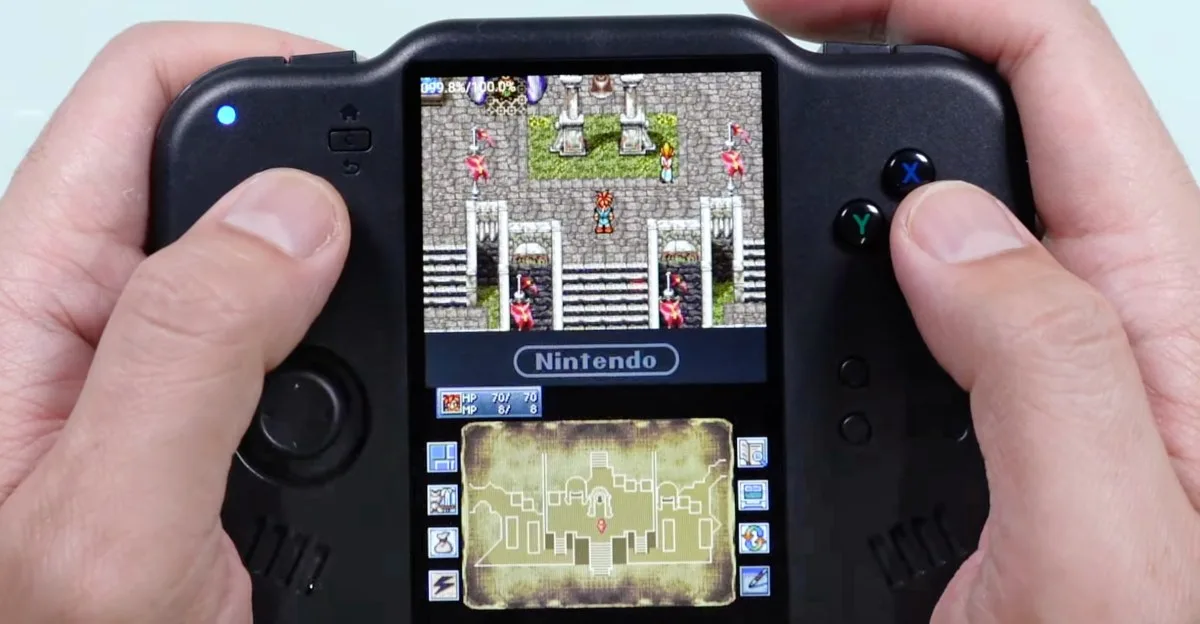 The MagicX Zero 40 has a vertical display to properly handle DS games