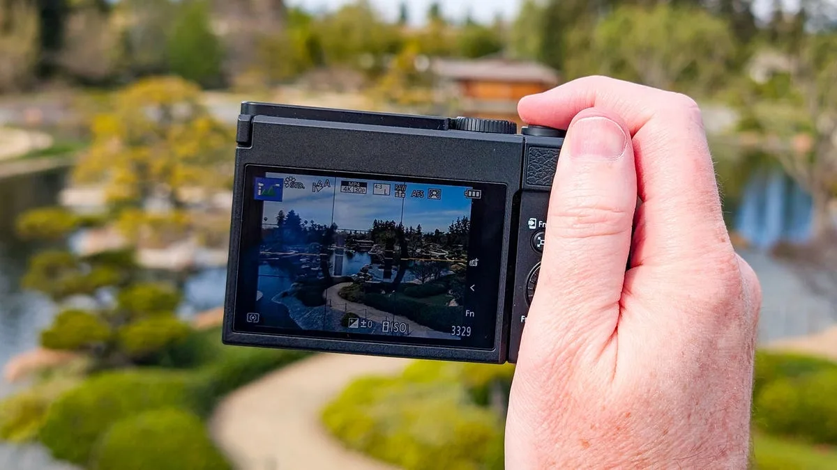 Panasonic Lumix ZS99 Review: Pocketable Point-and-Shoot With a Long Zoom