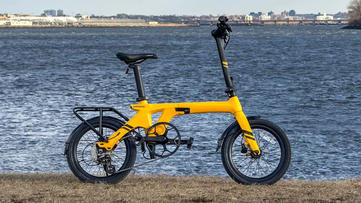 Urtopia Carbon Fold 1: The best folding e-Bike for commuters?