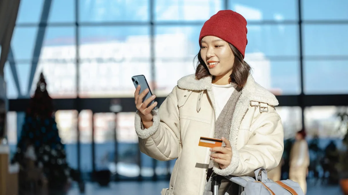 Traveling Internationally? Use These Tips to Avoid Roaming Phone Charges