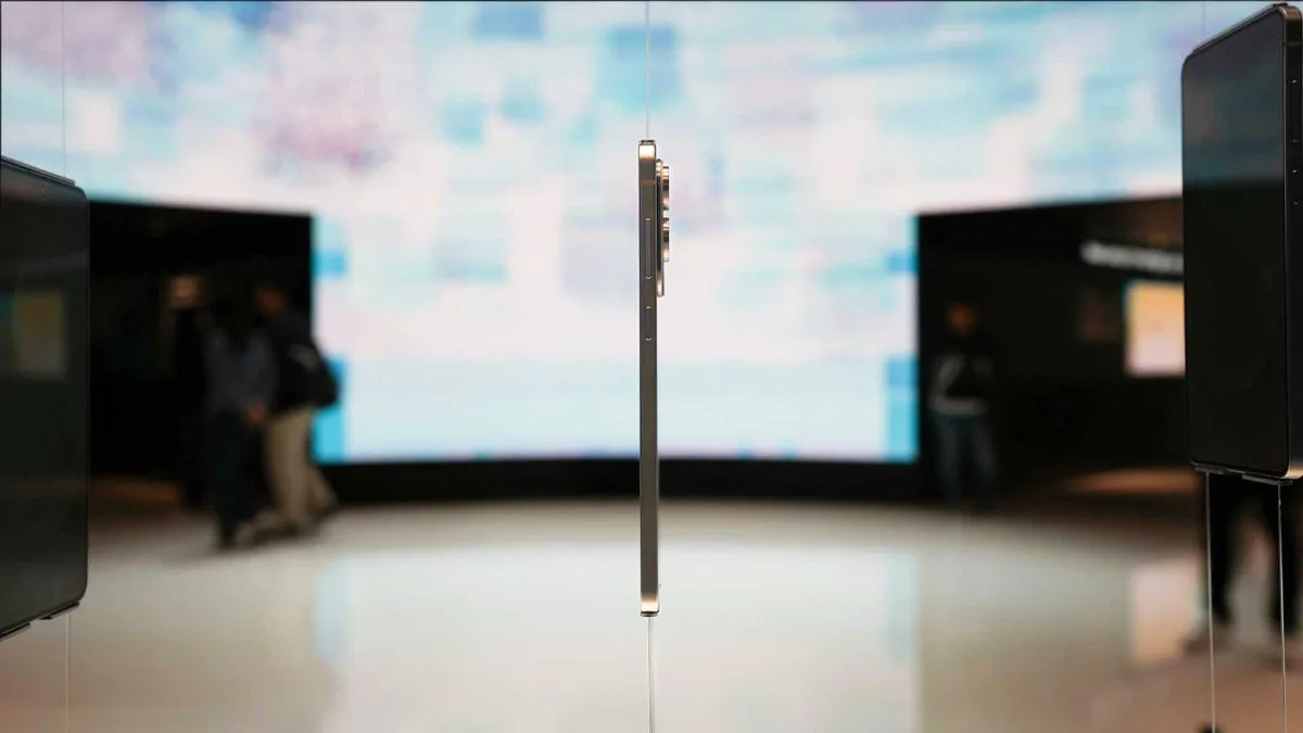 I saw Samsung's thinnest Galaxy phone ever at MWC – and it made my devices feel outdated