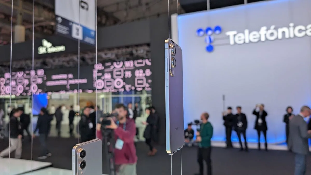 I just saw the Samsung Galaxy S25 Edge up close — and I'm not impressed